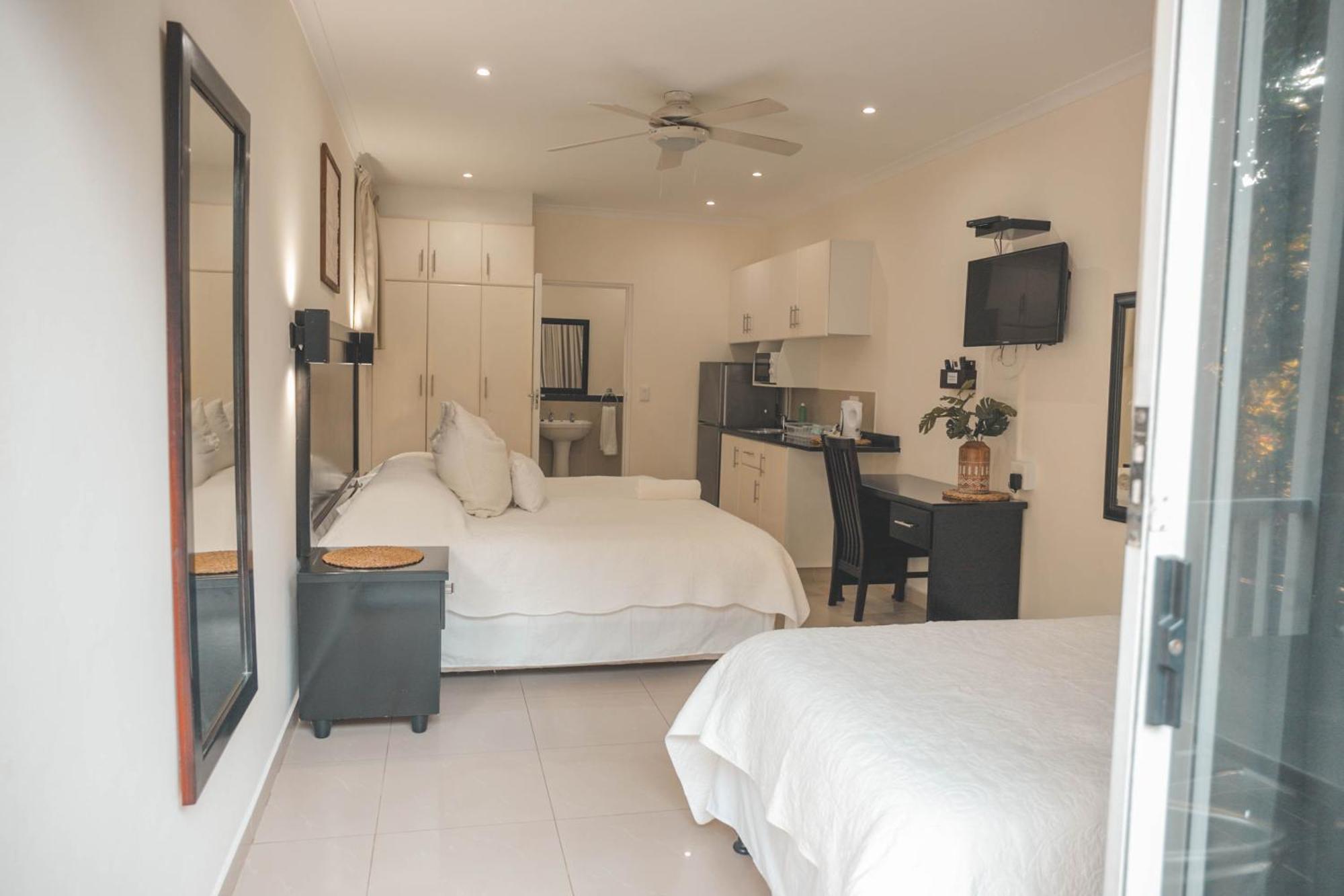 Beside Still Waters Boutique Hotel Durban Eksteriør billede